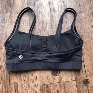 New Lululemon Size 4 Sports Bra